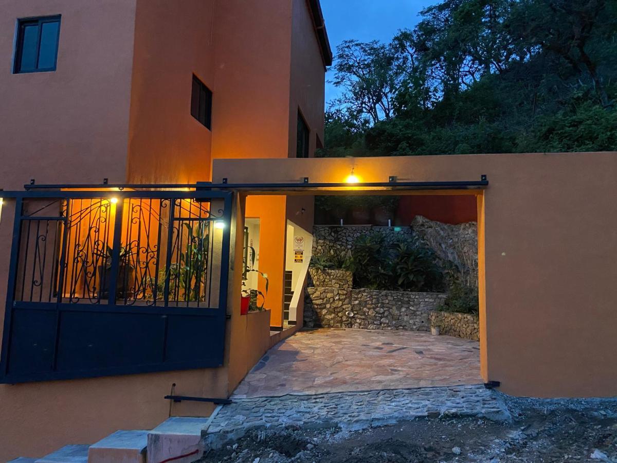 Hospedaje Anturios Valle De Bravo Εξωτερικό φωτογραφία